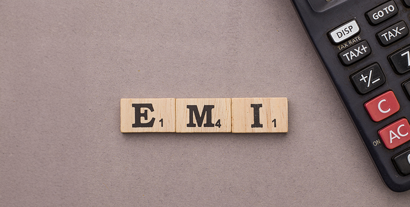 How EMI Affect Credit Score India