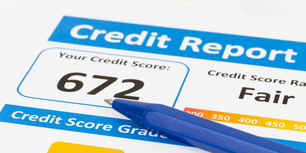 Impact of a one-day-late credit card payment on credit score